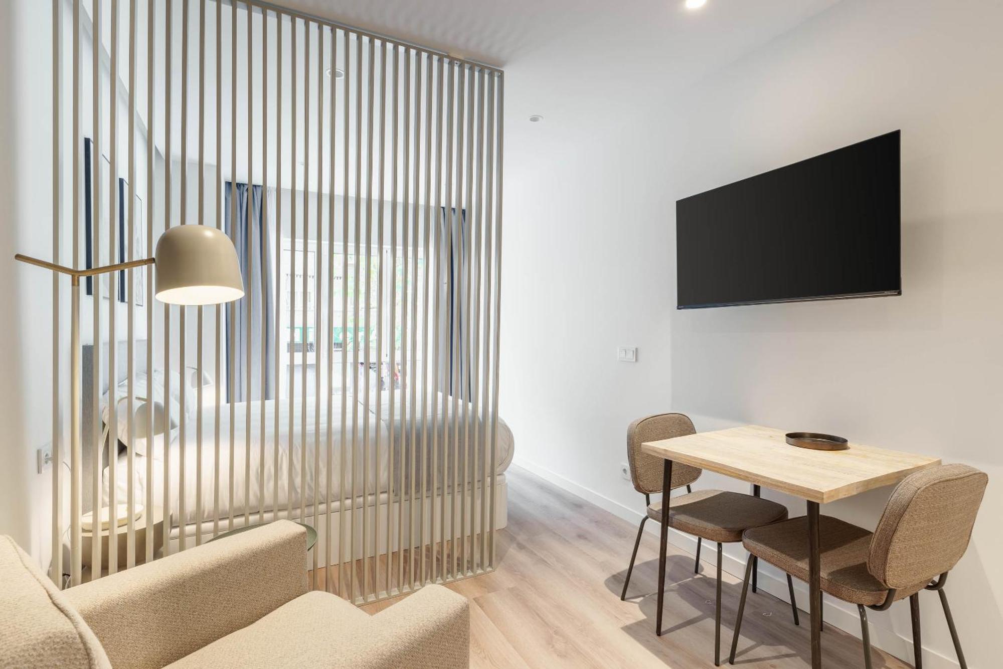 Limehome Madrid Calle De Juan Hurtado De Mendoza Exterior photo