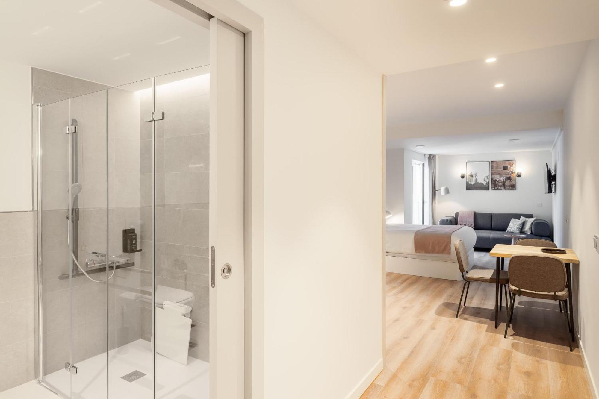 Limehome Madrid Calle De Juan Hurtado De Mendoza Exterior photo