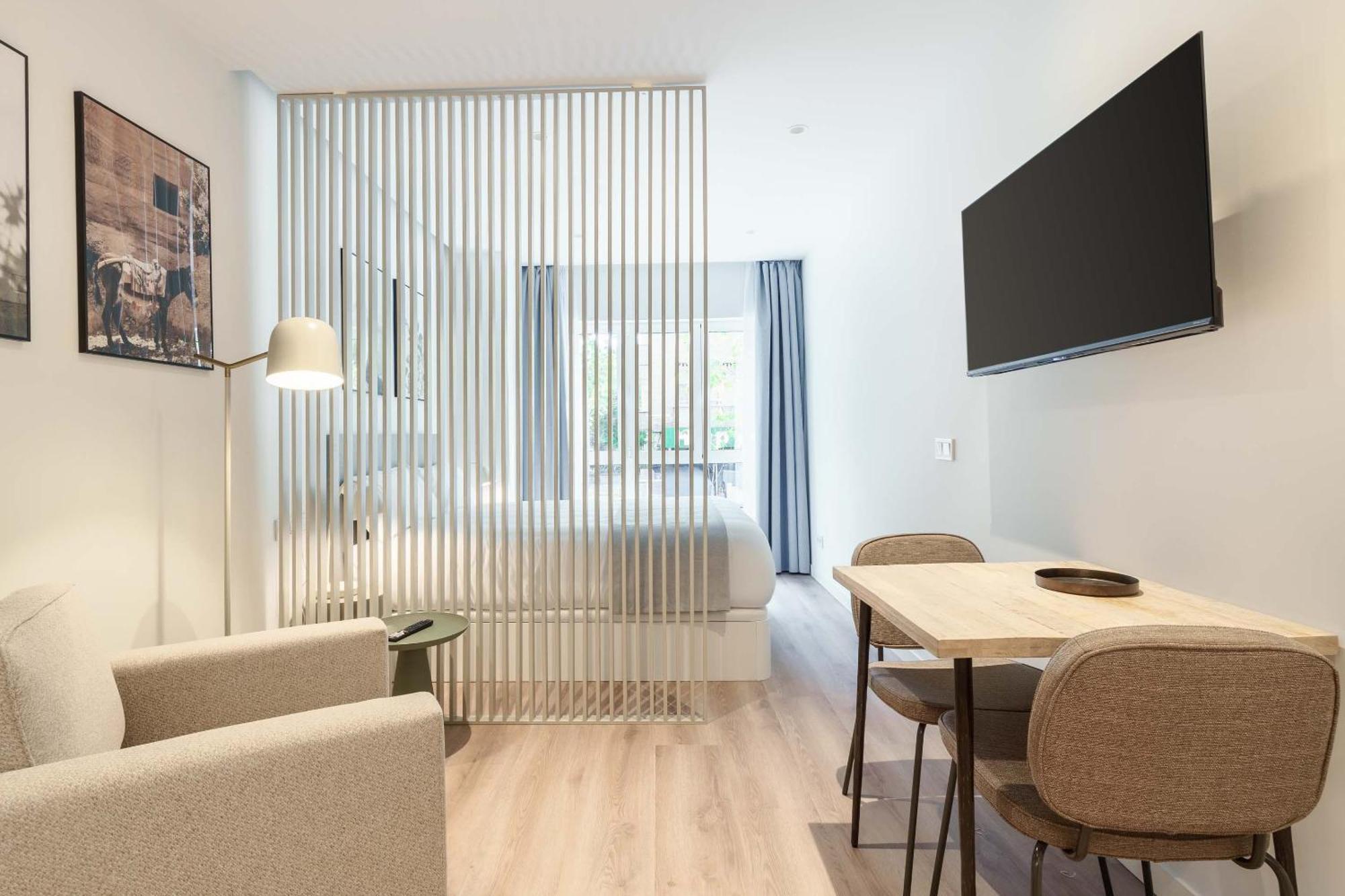 Limehome Madrid Calle De Juan Hurtado De Mendoza Exterior photo