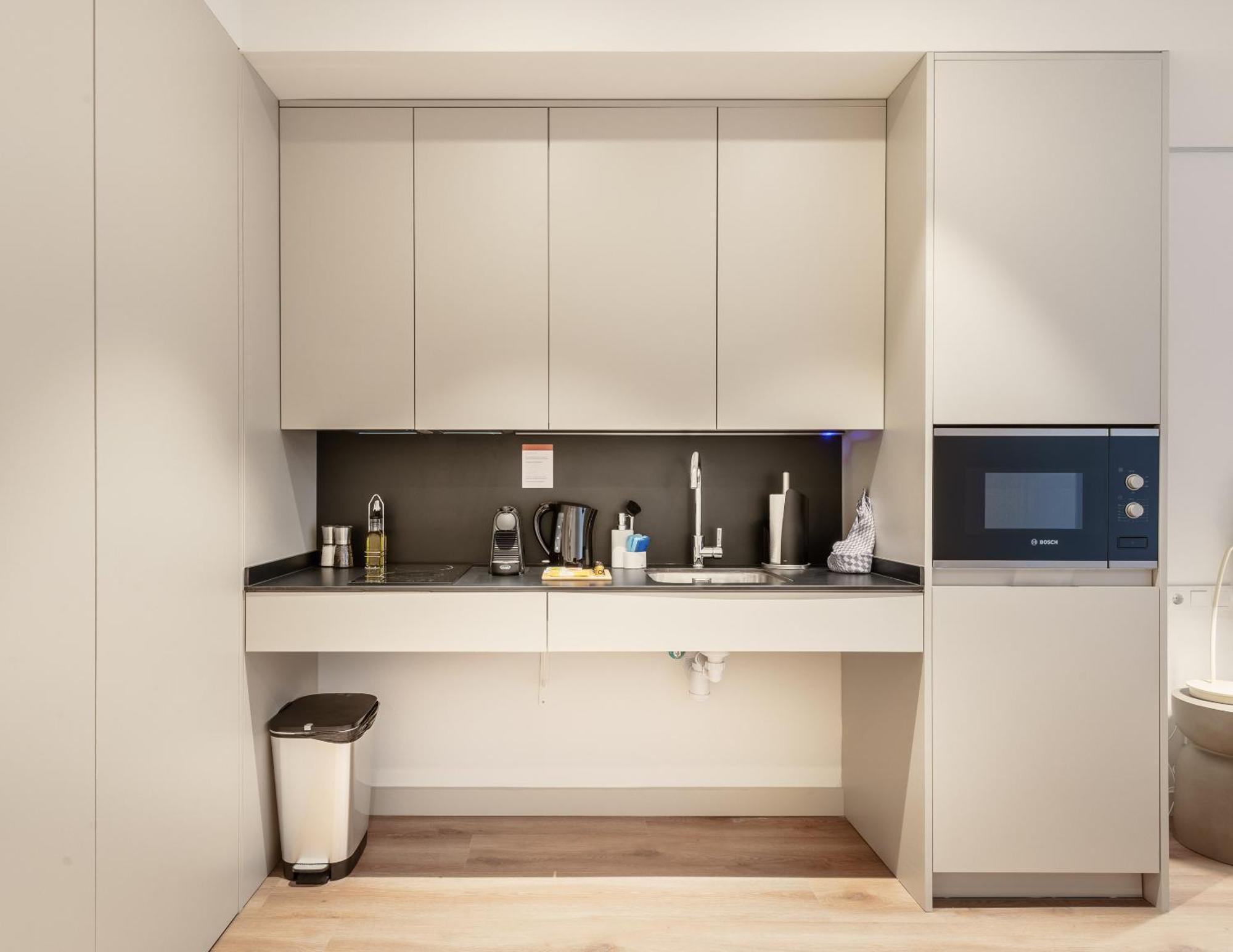 Limehome Madrid Calle De Juan Hurtado De Mendoza Exterior photo
