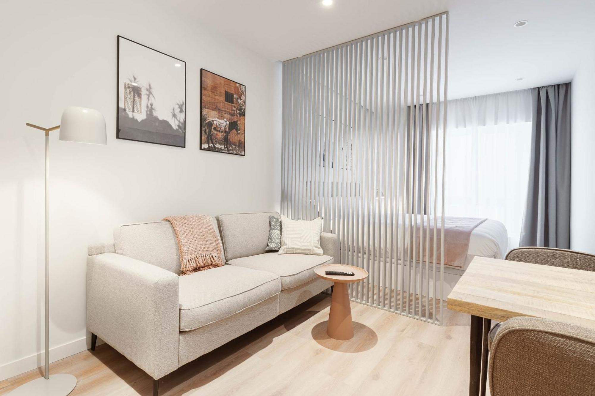 Limehome Madrid Calle De Juan Hurtado De Mendoza Exterior photo